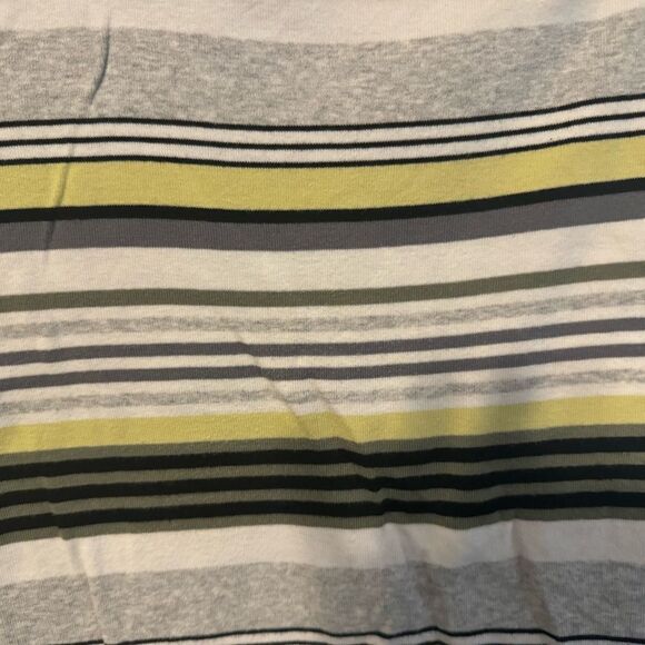 Square Neck Suoer fab shirt sleeve shirt. Great for work or casual. Like new. XL - Picture 2 of 9